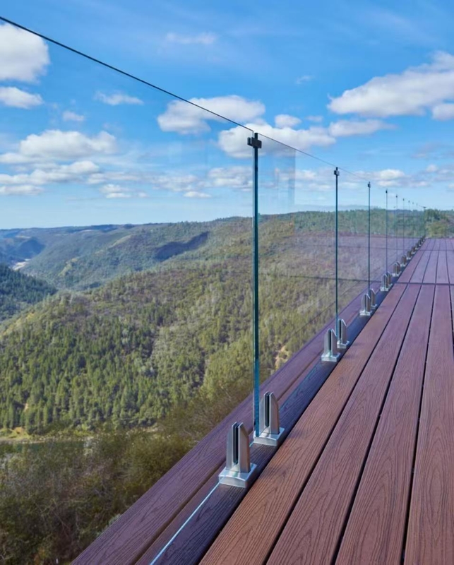 Szkło balustrady basenu ogrodzenia drzwi prysznicowych balustrady przegrody Skrzywione Sgp Laminate kuloodporne emaliowane barwione szkło wzorowe
