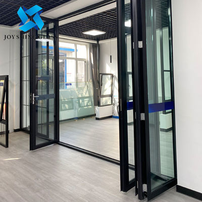 Rozwiązania drzwi szklanych z aluminium